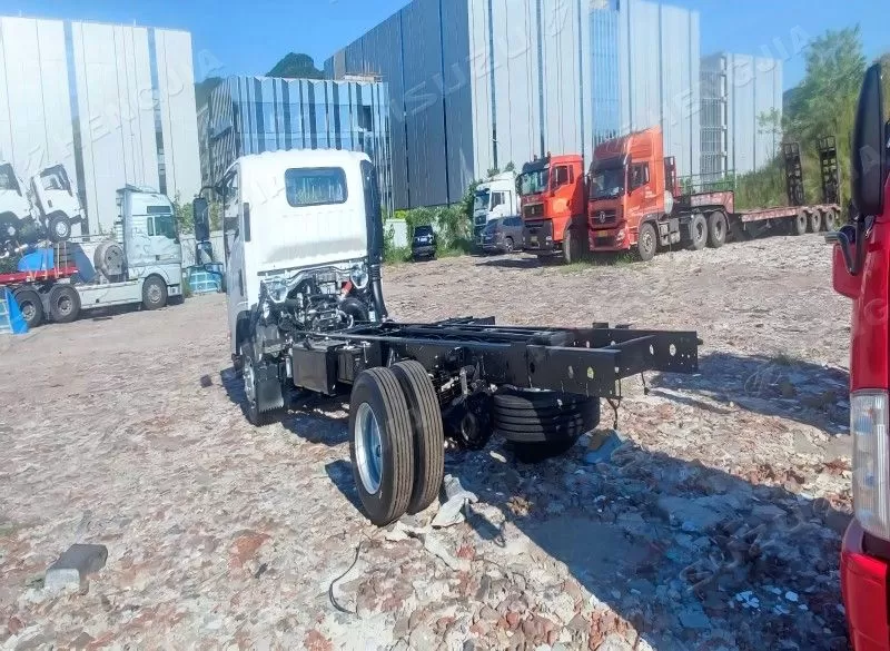 ISUZU NPR/700P