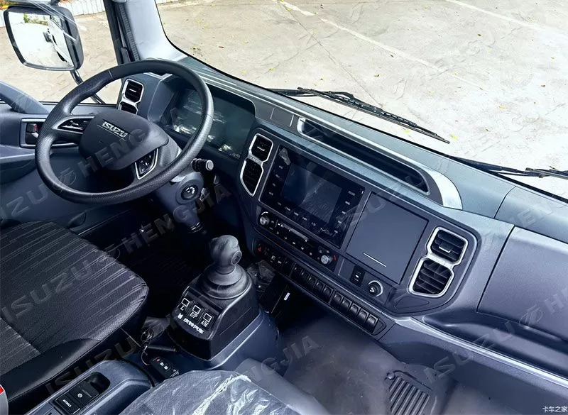 ISUZU NKR /M600