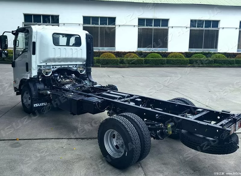 ISUZU NKR /M600