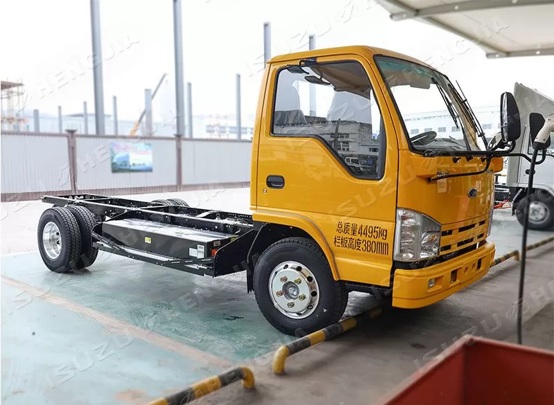 ISUZU NKR EV/EVK100