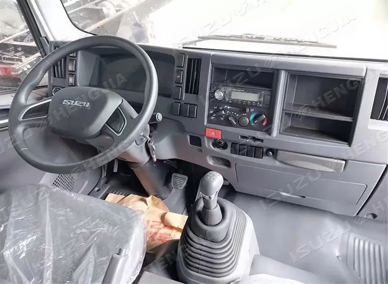 ISUZU NPR EV/EV700