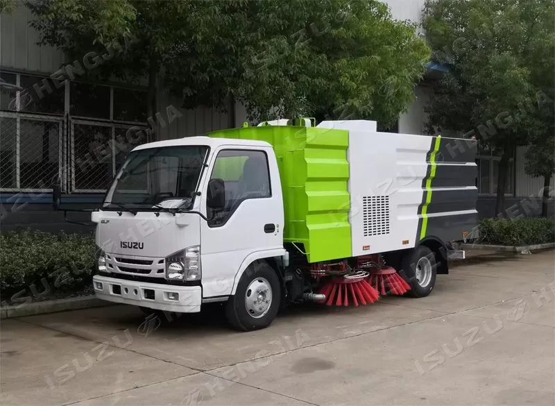 ISUZU NKR/100P Road Sweeper Truck