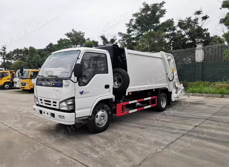 ISUZU NKR/600P Road Sweeper Truck