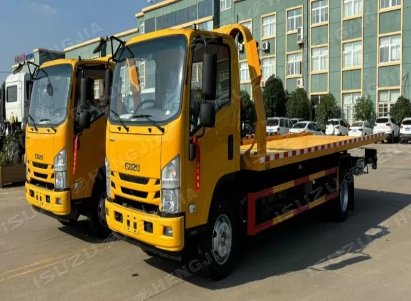 ISUZU NPR/700P wrecker