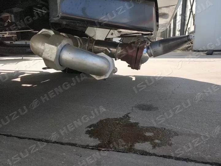 front spaying nozzle