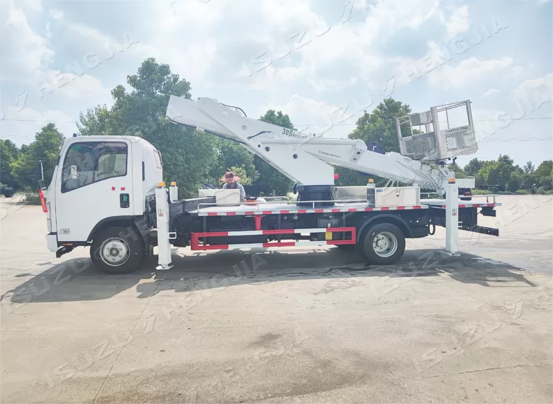 ISUZU NPR/700P Aerial Work Truck