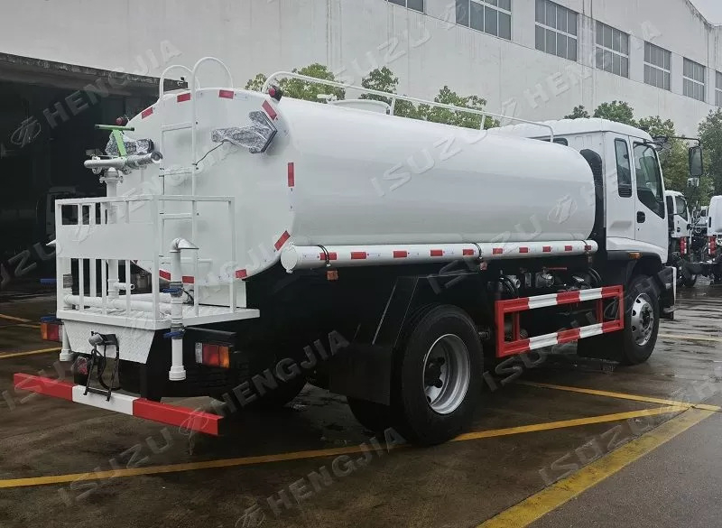 ISUZU F/FTR Sprinkler Truck