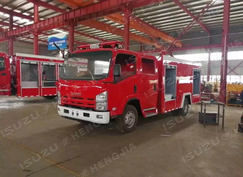 ISUZU NPR/700P Fire Truck