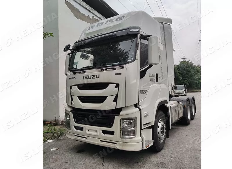 ISUZU GIGA TRATOR VC66 6×4