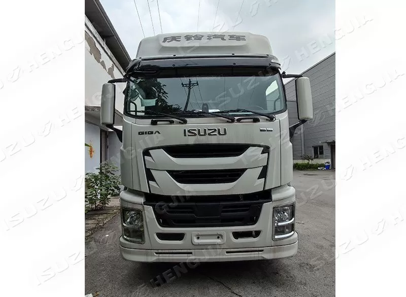 ISUZU GIGA TRATOR VC66 6×4
