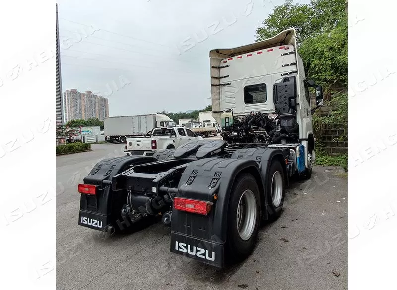 ISUZU GIGA TRATOR VC66 6×4