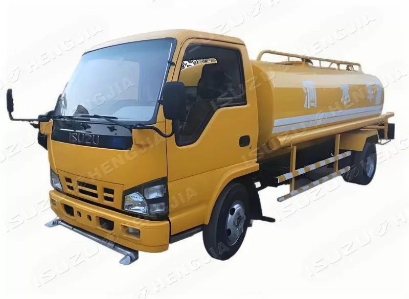 ISUZU NKR/100P Sprinkler Truck